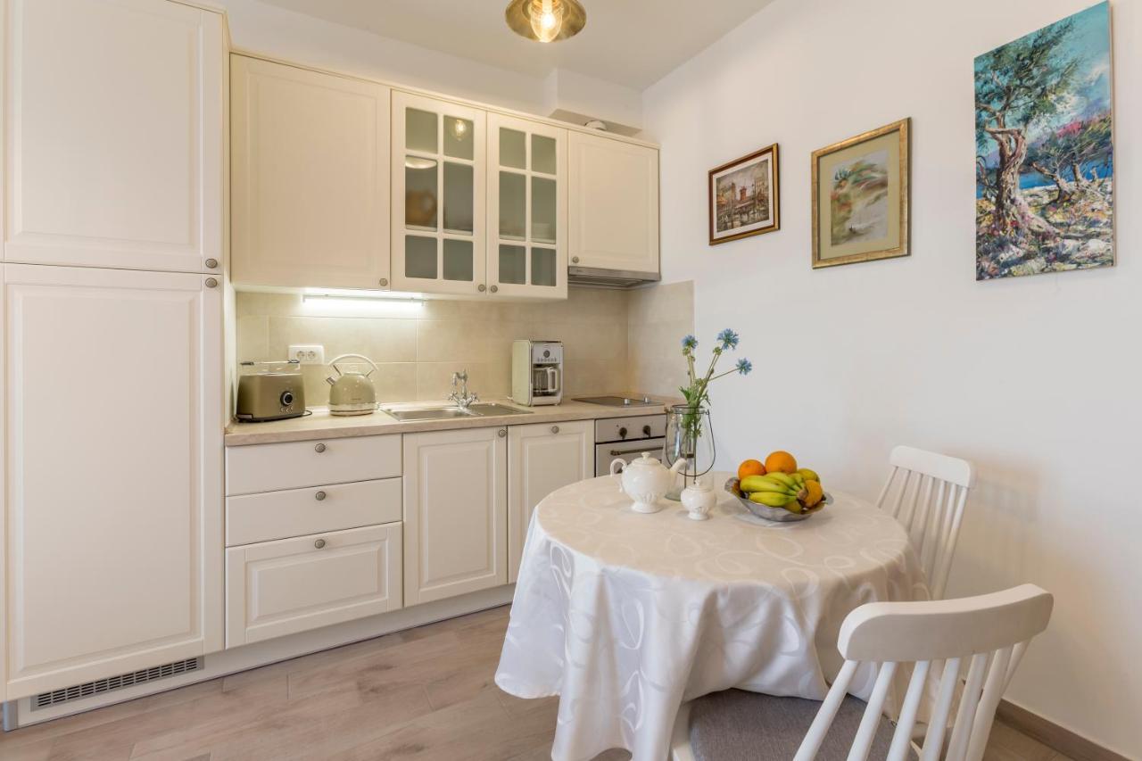 ספליט Luxury Villa Bello Horizonte With Swimming Pool מראה חיצוני תמונה